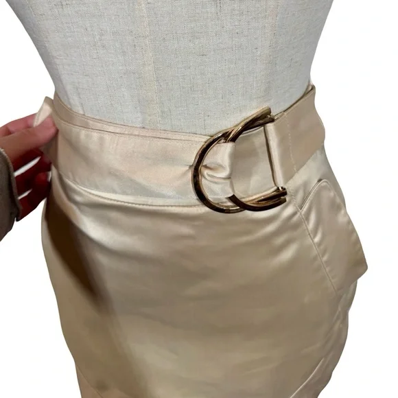 House of CB Thana Oyster Satin Military Belted Buckle Mini Skirt - Picture 5 of 11